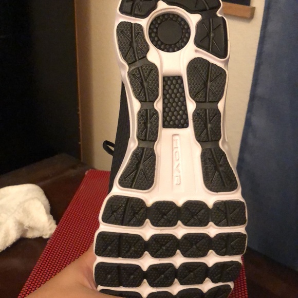 UA Hovr Sonic 2 - Picture 2 of 4